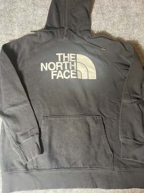 The North Face Women's XL Half Dome Logo Pullover Hoodie Black
